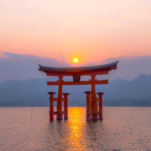 ĐỀN ITSUKUSHIMA